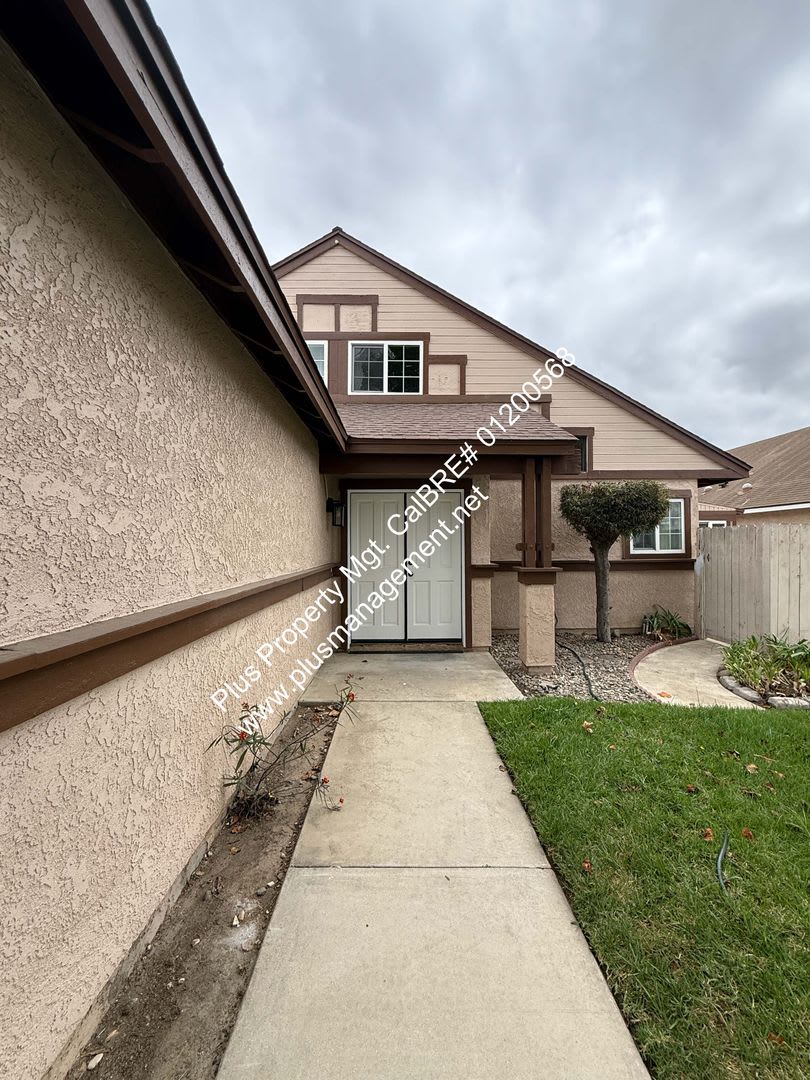 Just Updated Two Story Home in Driftwood Gardens Development – photo 2
