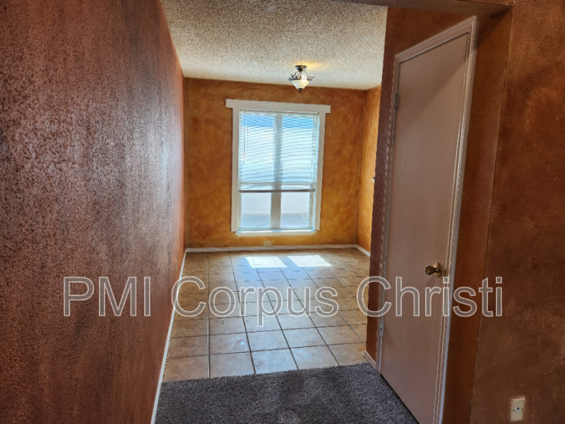 6702 Everhart Rd – photo 4