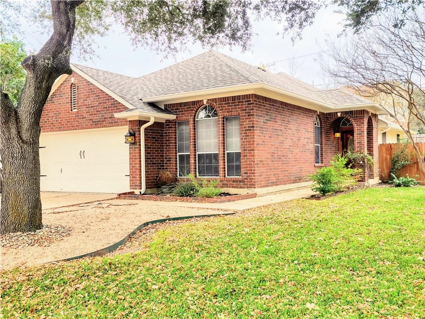 Great Family Home in Round Rock ISD! – photo 2