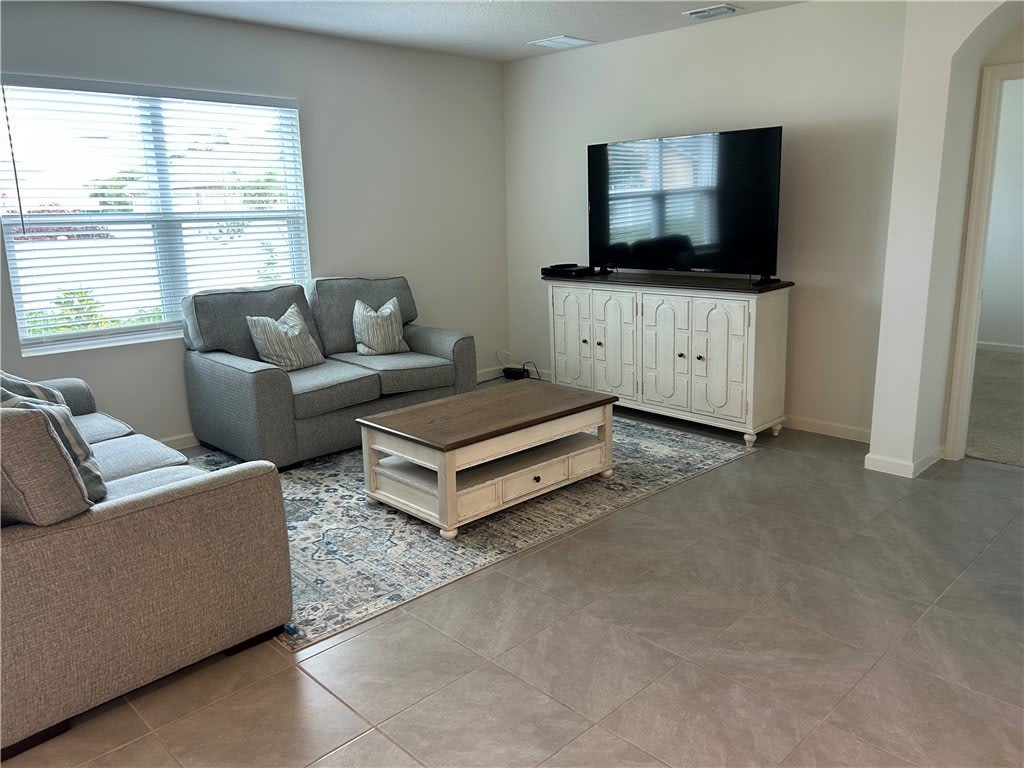 810 Jamaica Avenue – photo 3