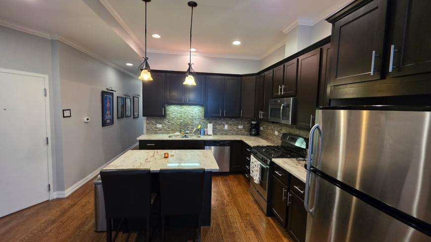 2835 N Clark – photo 1