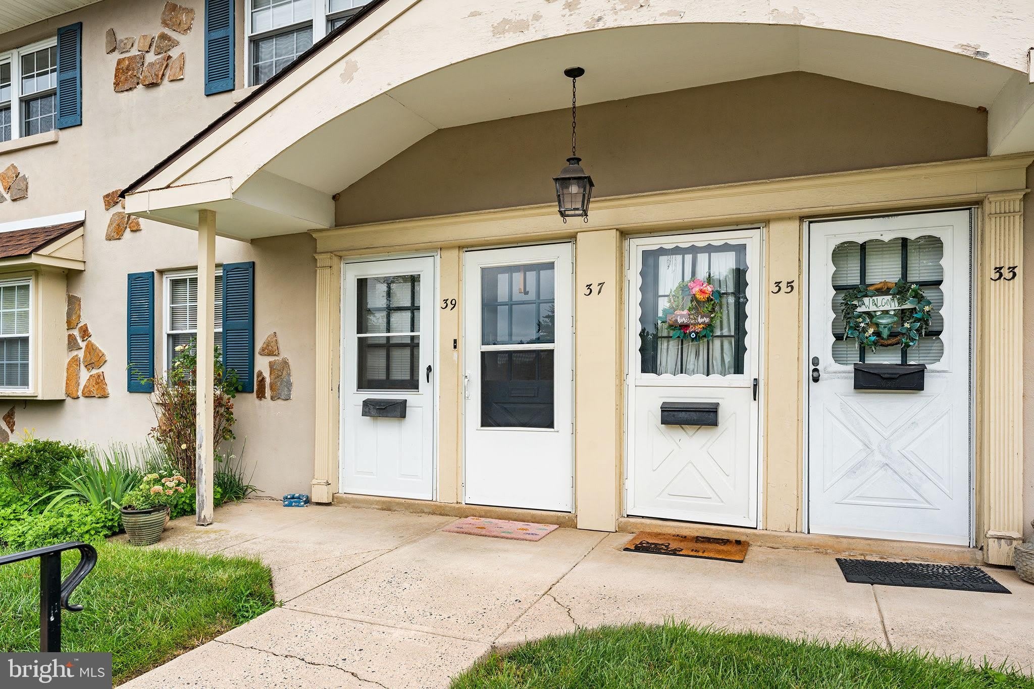 37 SHANNON Drive – photo 2