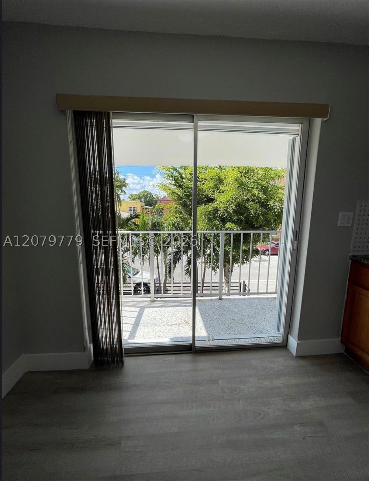 827 SW 11th Ave – photo 5
