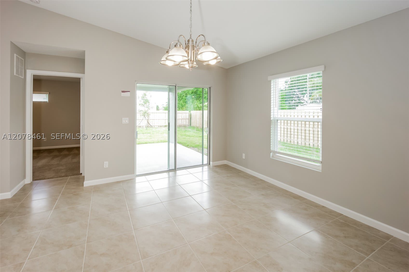 643 SW Sail Ter – photo 4