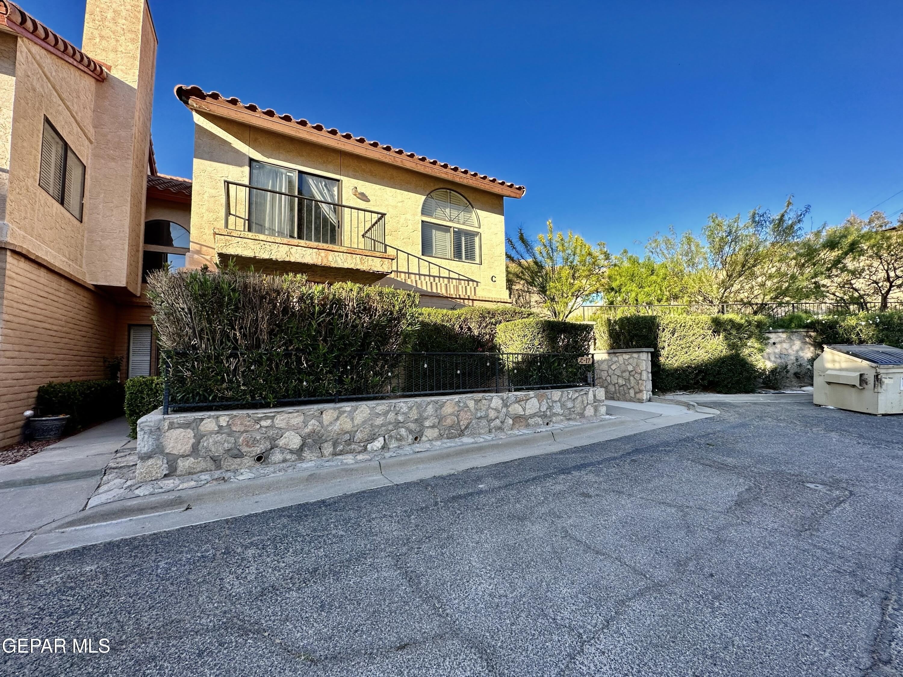 4614 N Stanton Street – photo 1