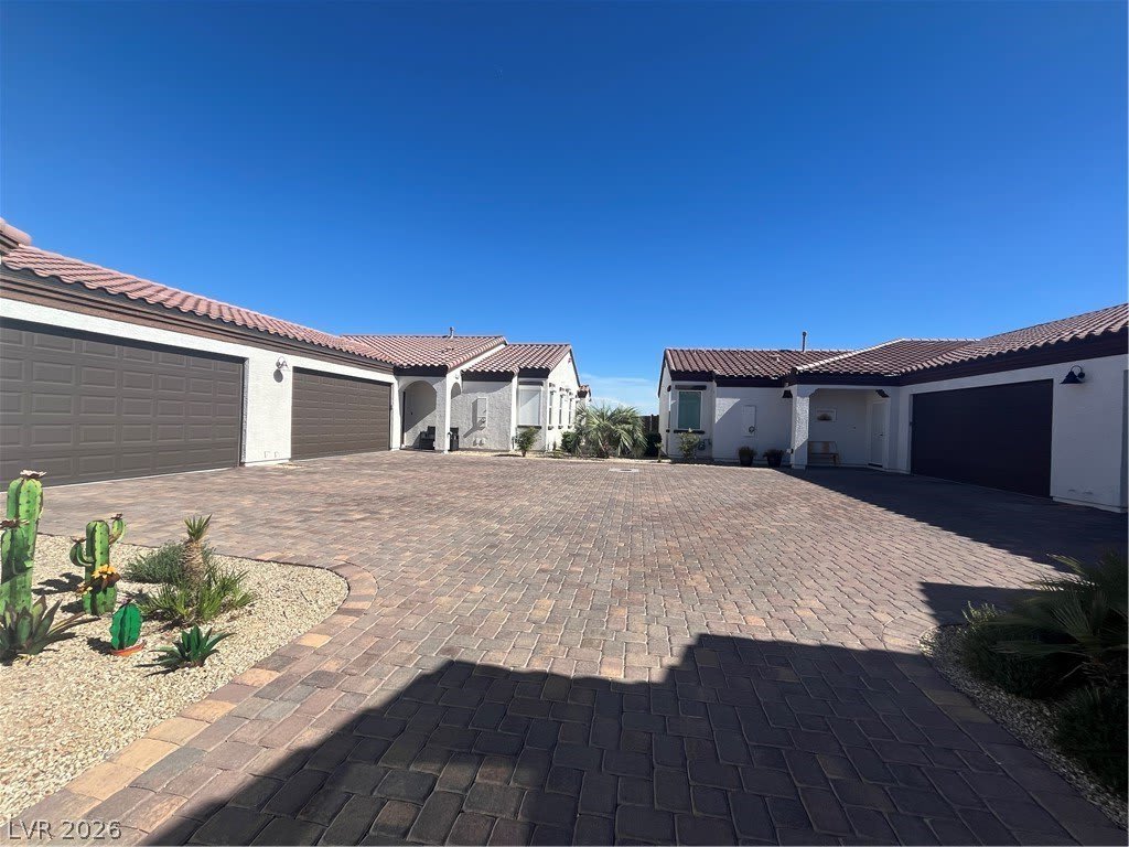 1533 Franklin Lane – photo 2