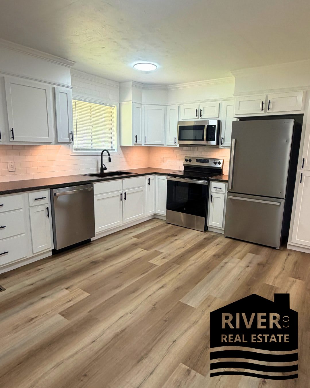 216 Madison Avenue – photo 3