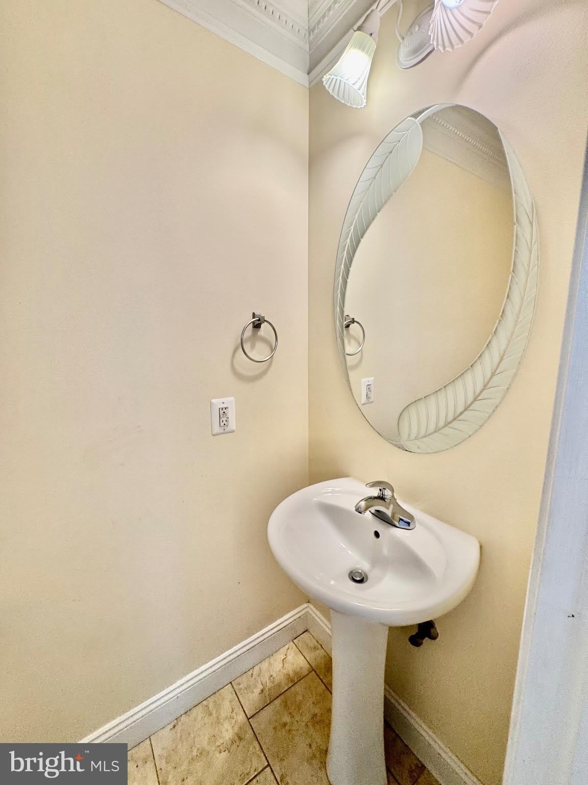 104 EASTSIDE LN – photo 4