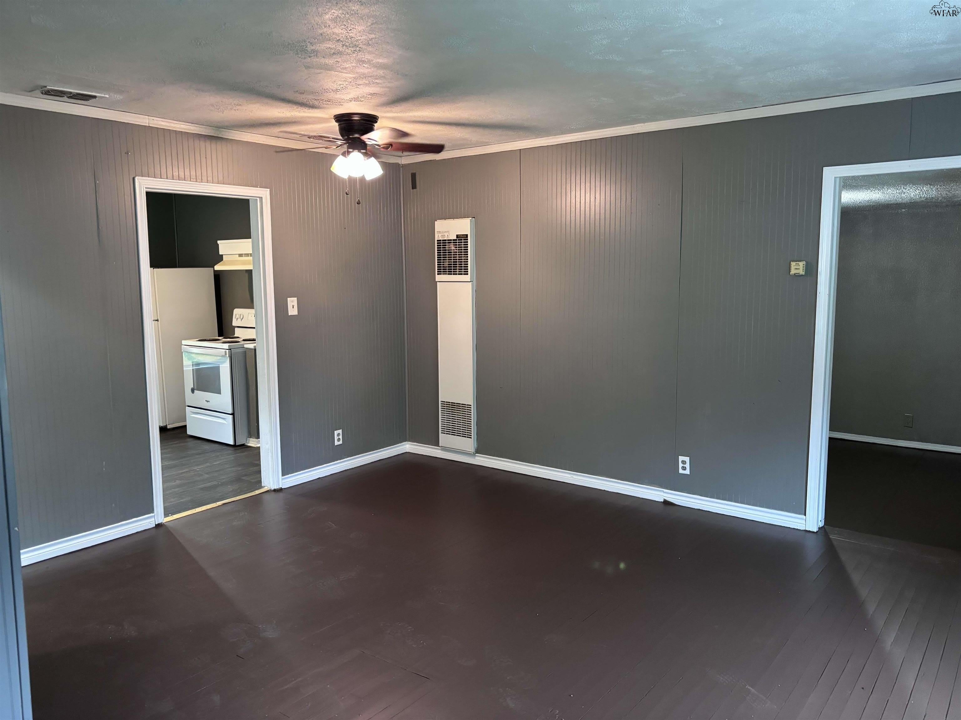2405 INGLEWOOD DRIVE – photo 2