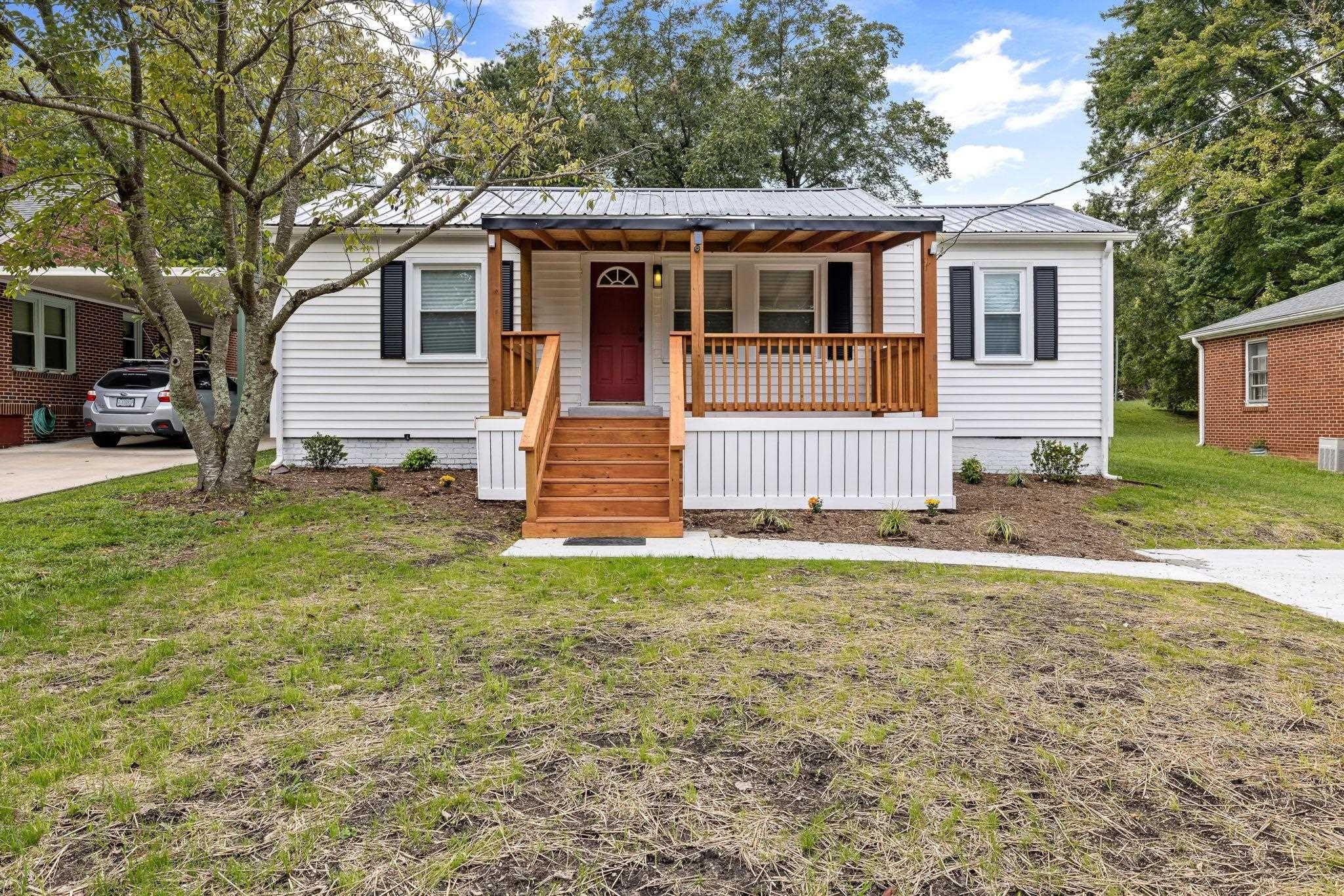 207 Delacroix Street – photo 3