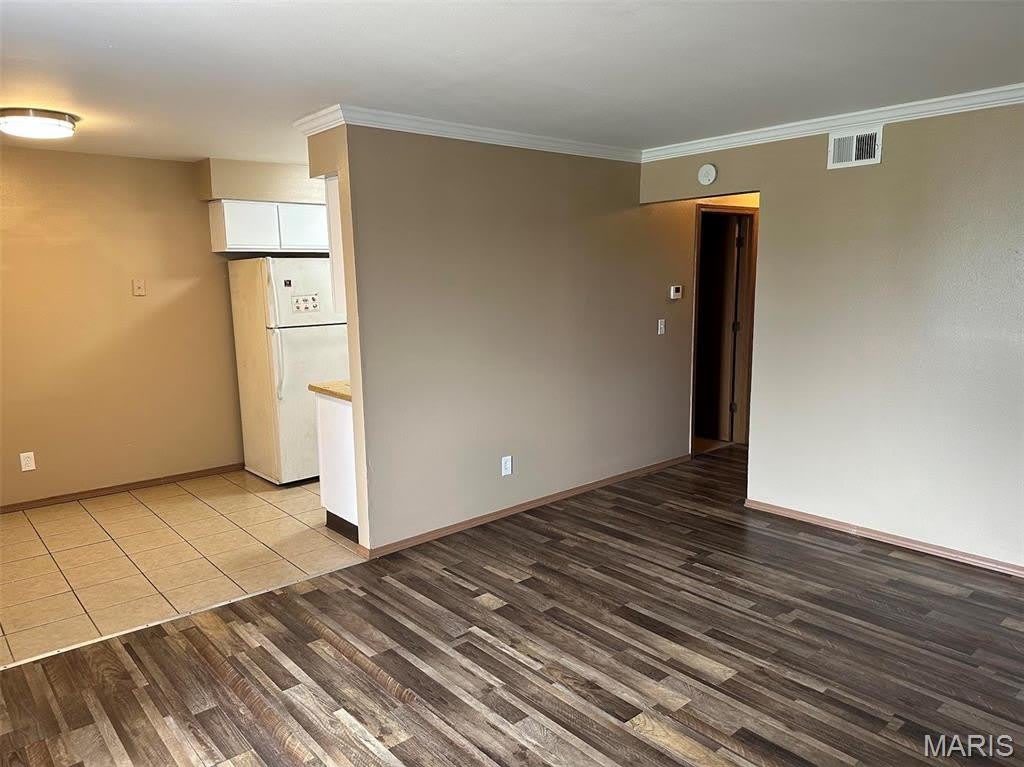 101 W 5th Street – photo 2