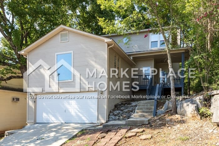 531 Farmingdale Rd SE – photo 2