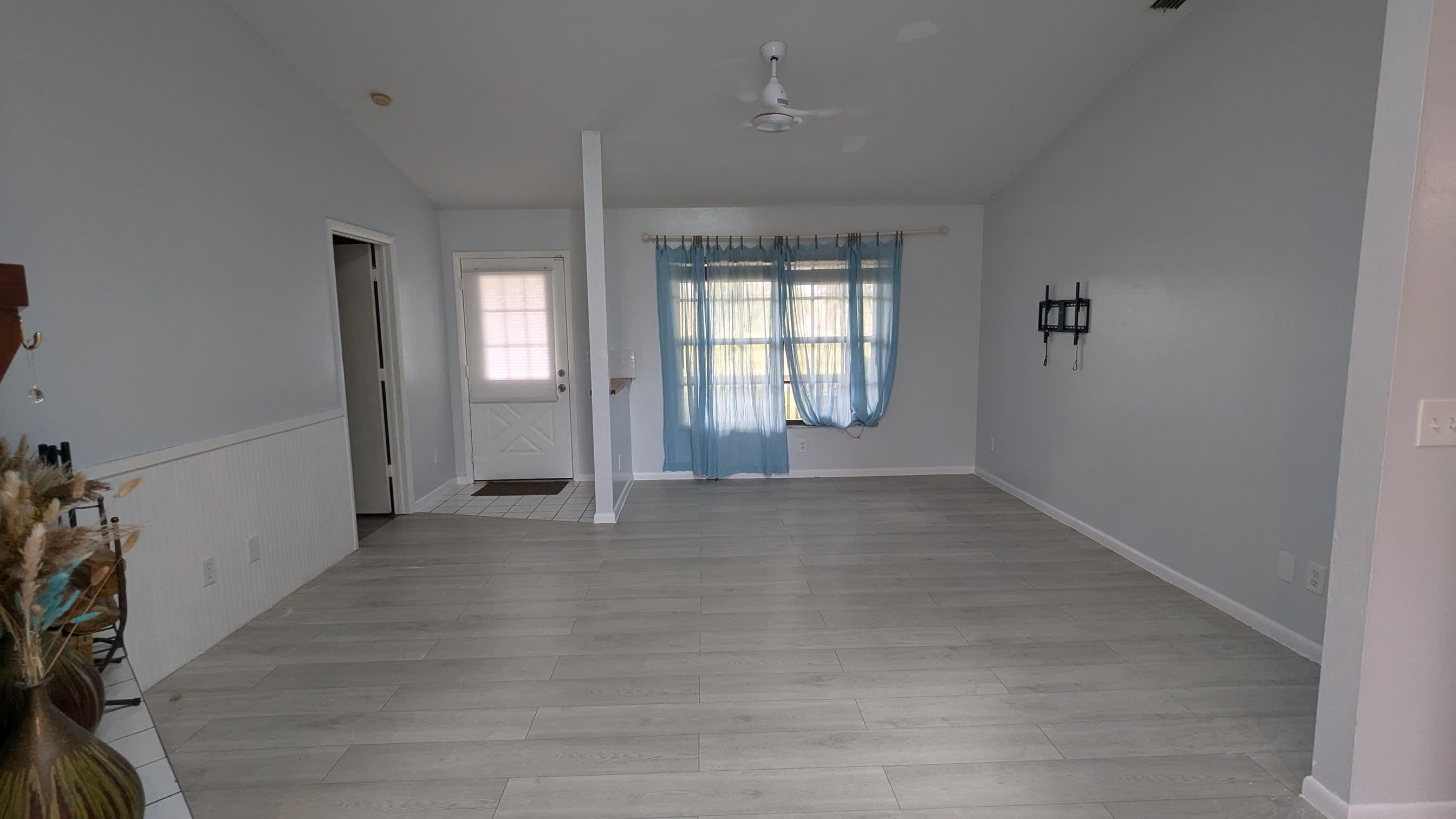 3810 24th Avenue Northeast – photo 3