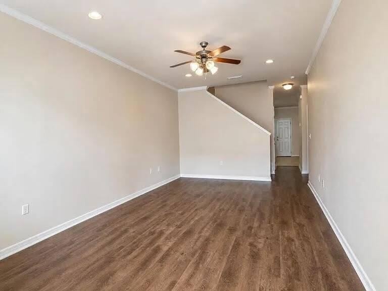 1492 Bentley Circle – photo 2