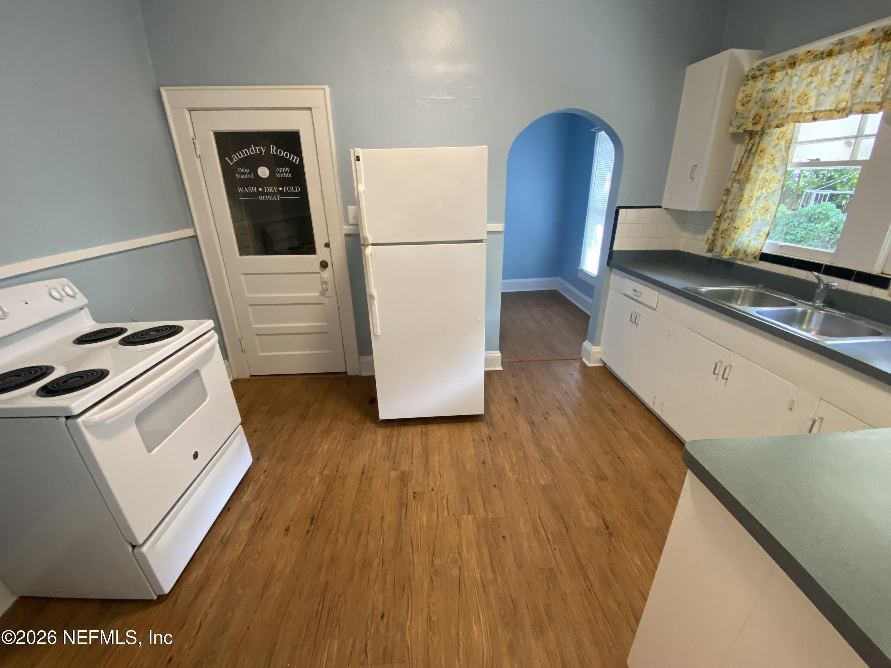 2316 GILMORE Street – photo 3