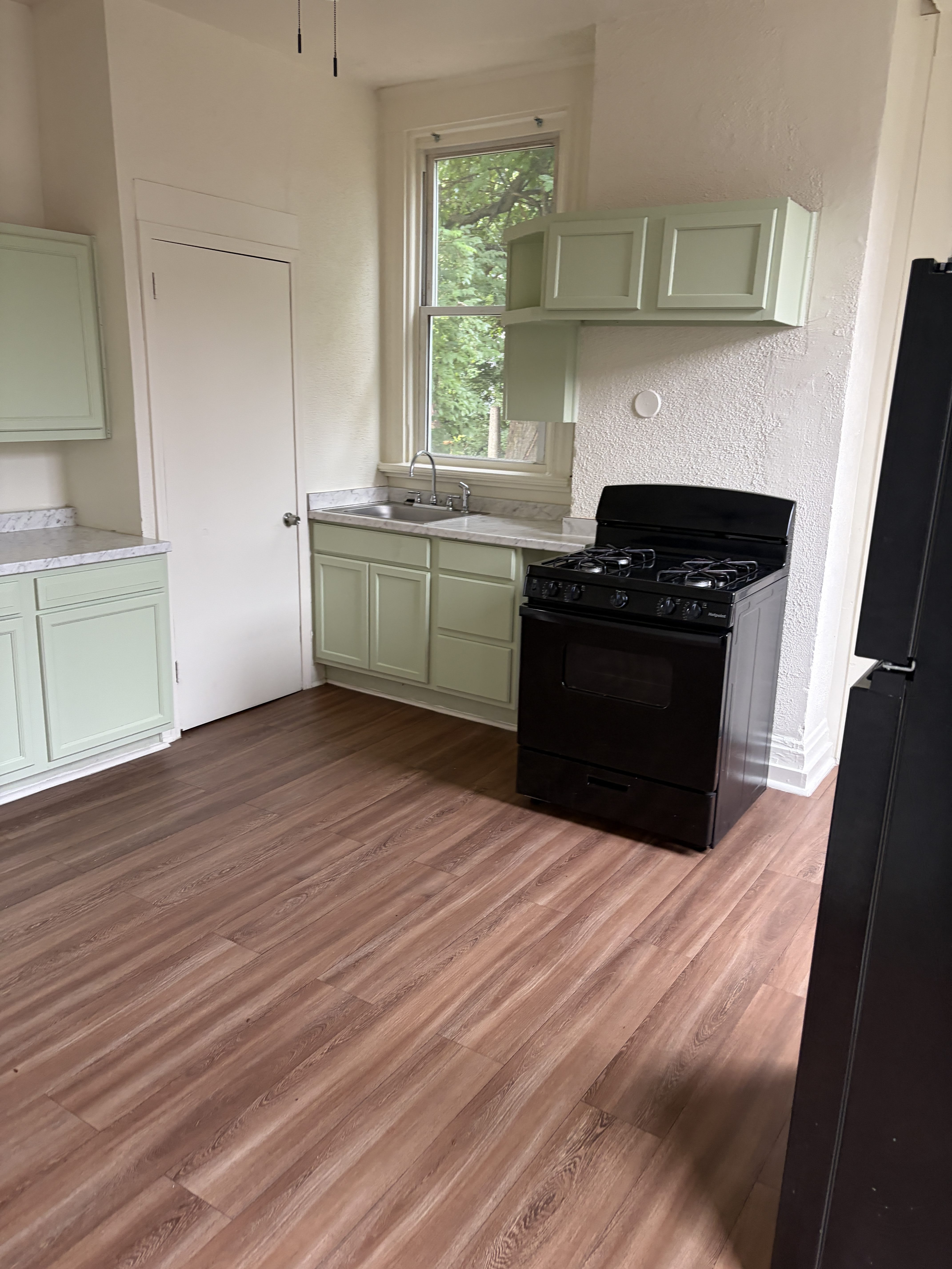 3754 Warsaw Ave – photo 3