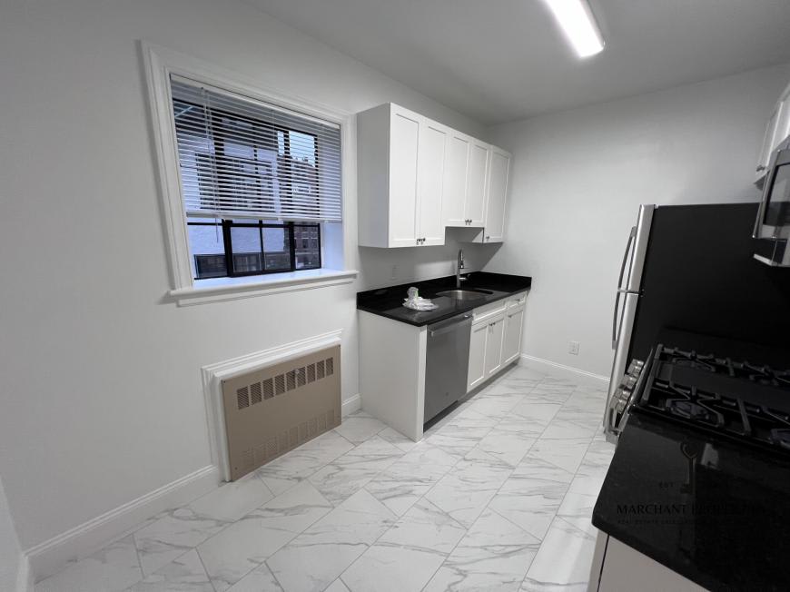 96 Sewall Ave. – photo 1