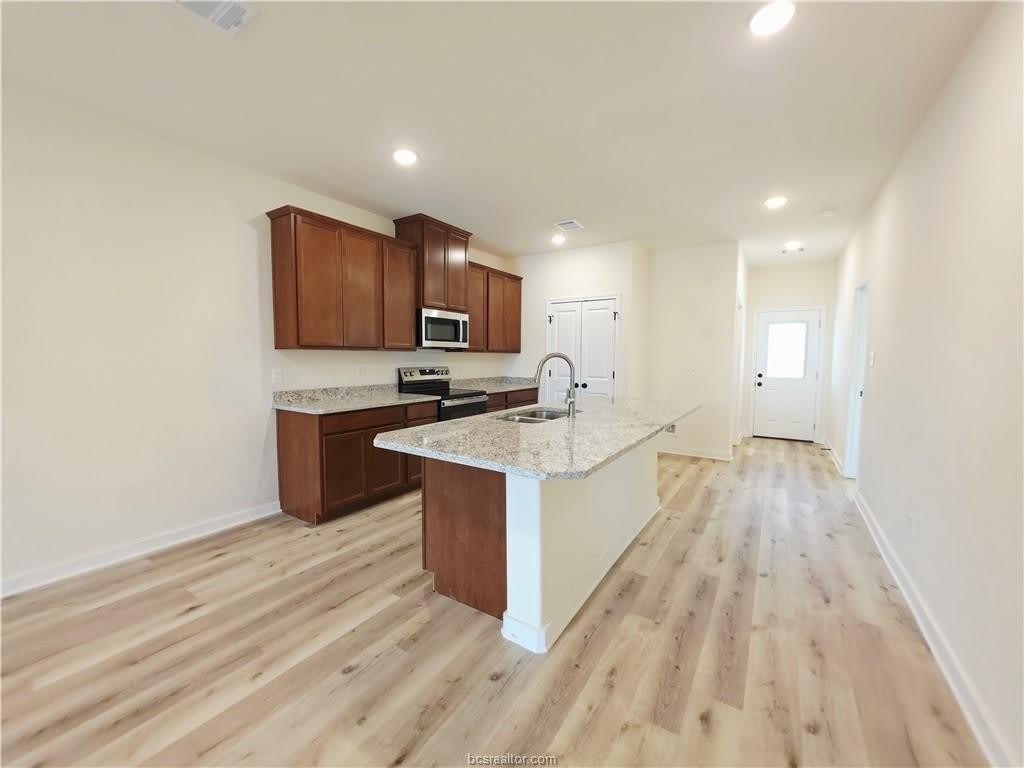 142 E Martin Luther King Drive – photo 4