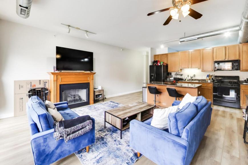 1200 West Monroe St – photo 3