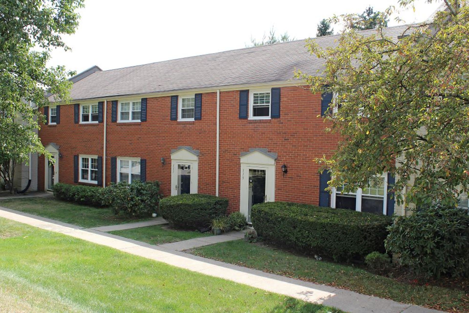 Rossview Heights Townhomes – photo 1