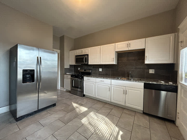 553 Campbell Street – photo 2