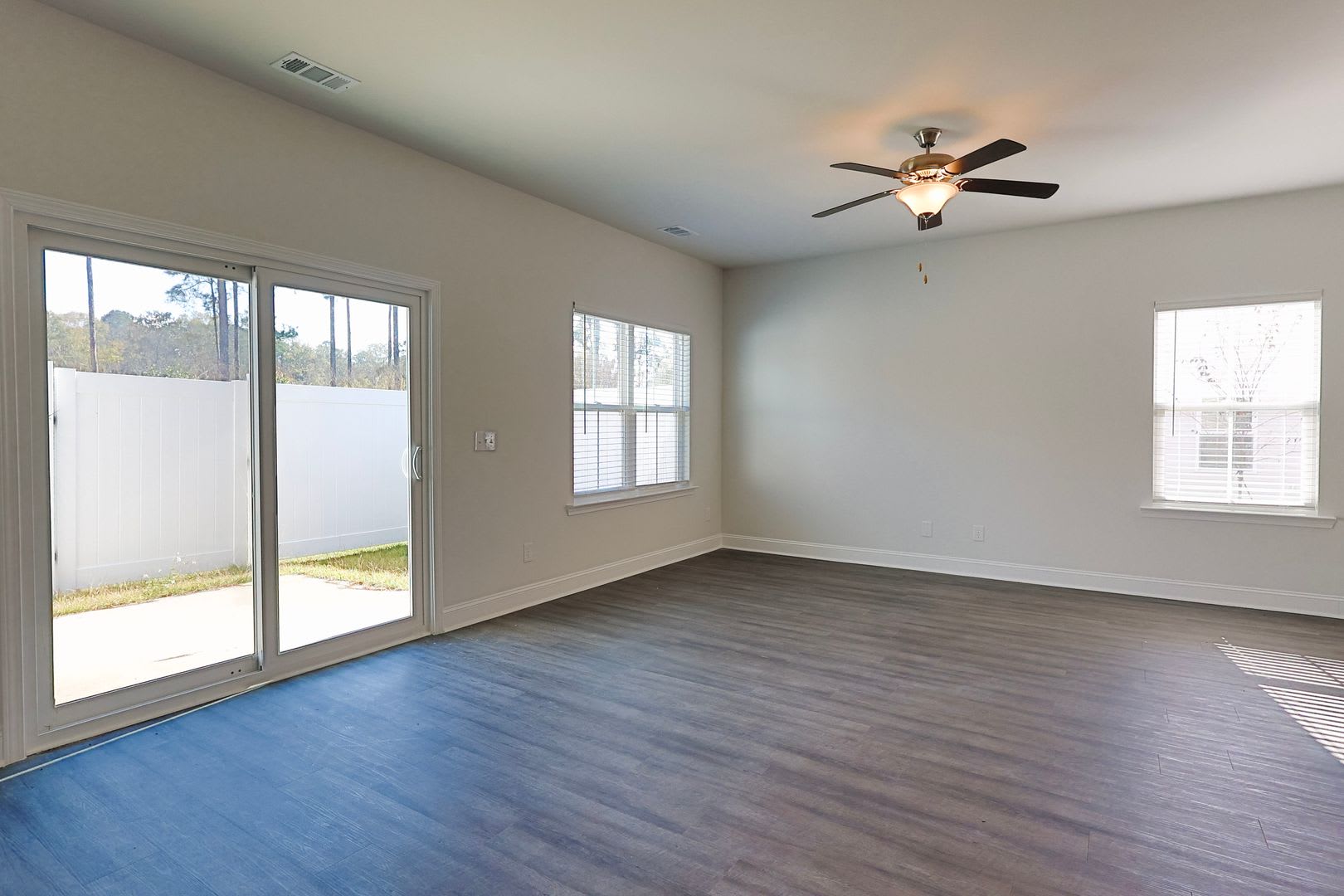 570 Governor Treutlen Circle – photo 4