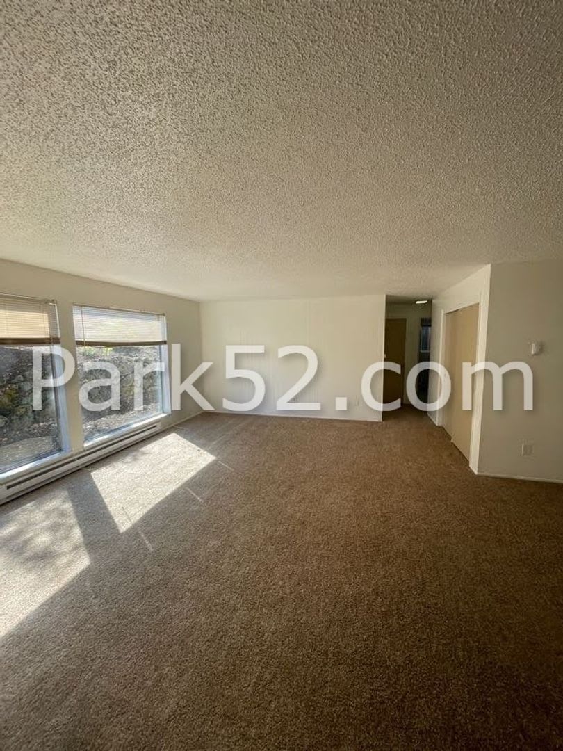 1/2 Off First Full Month! Lower Level 2 Bedroom 1 Bathroom Apartment in Tacoma – photo 5