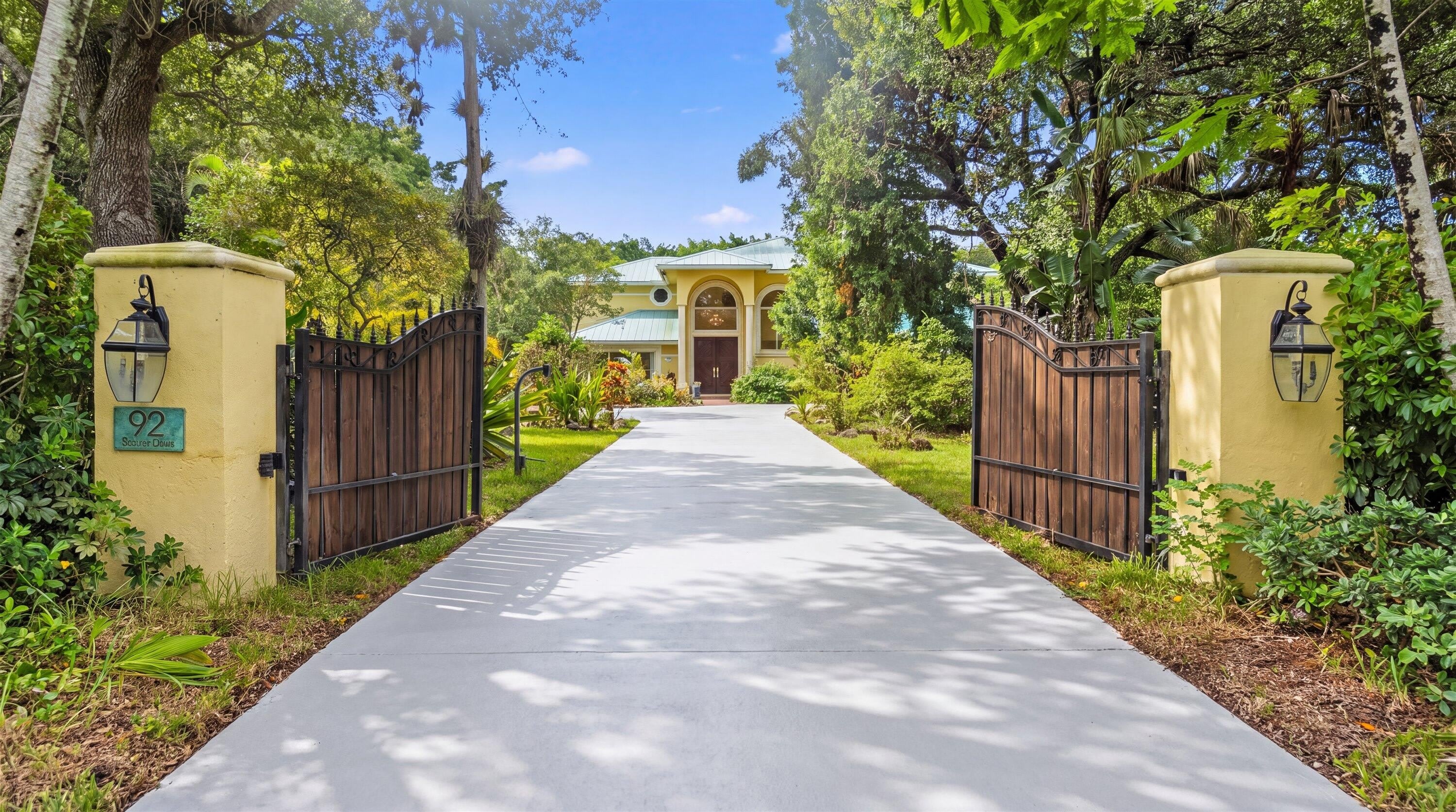 92 SQUIRE Drive – photo 1