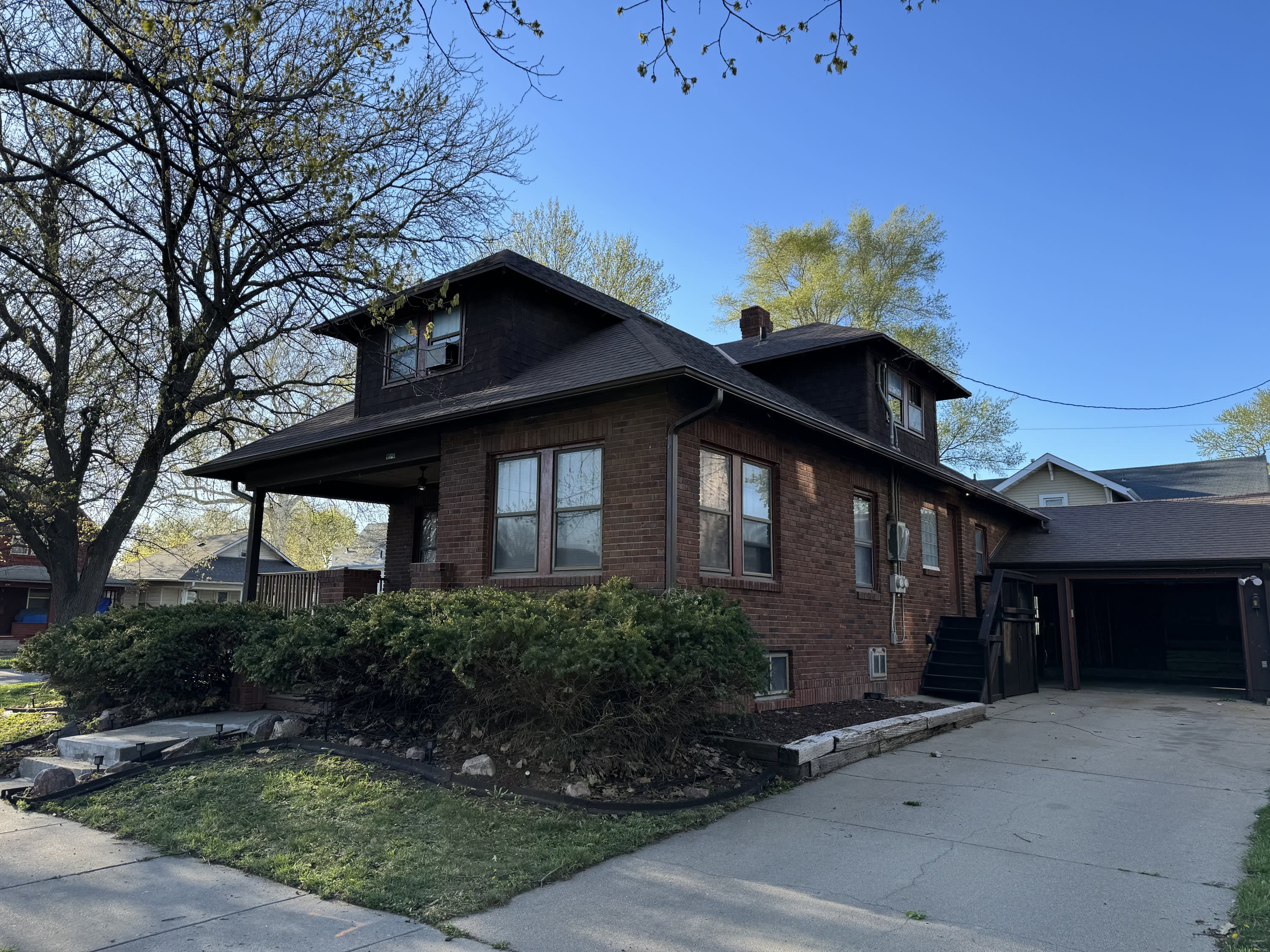 1004 B Street 1 – photo 1