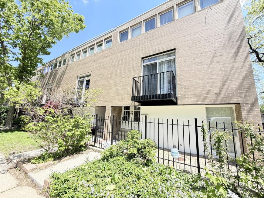 5557 South Harper Ave. – photo 1