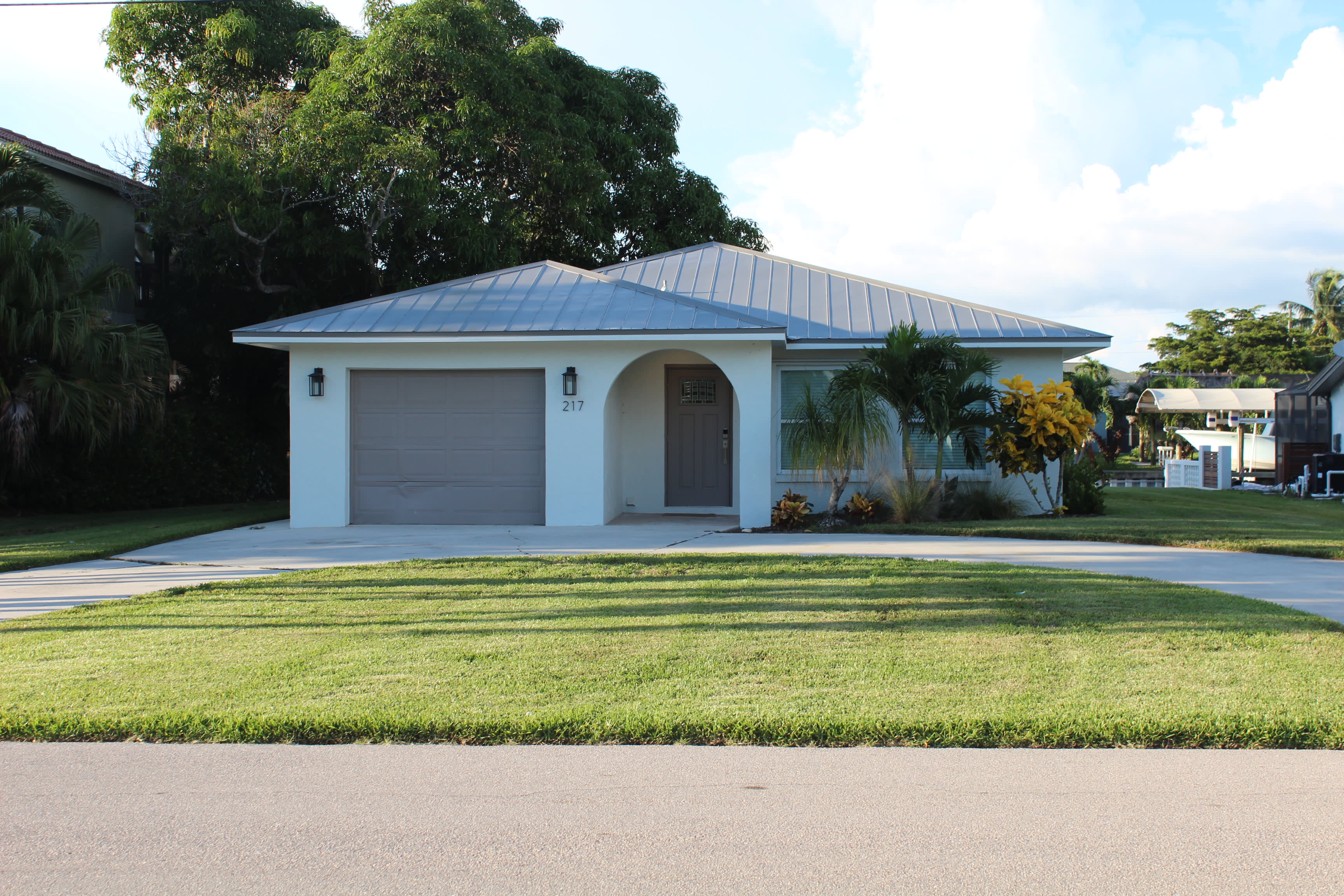 217 3Rd St – photo 2
