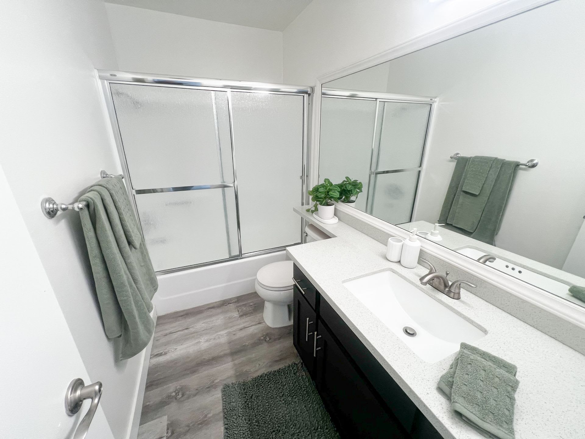 Canyon Glen Apartments – photo 5