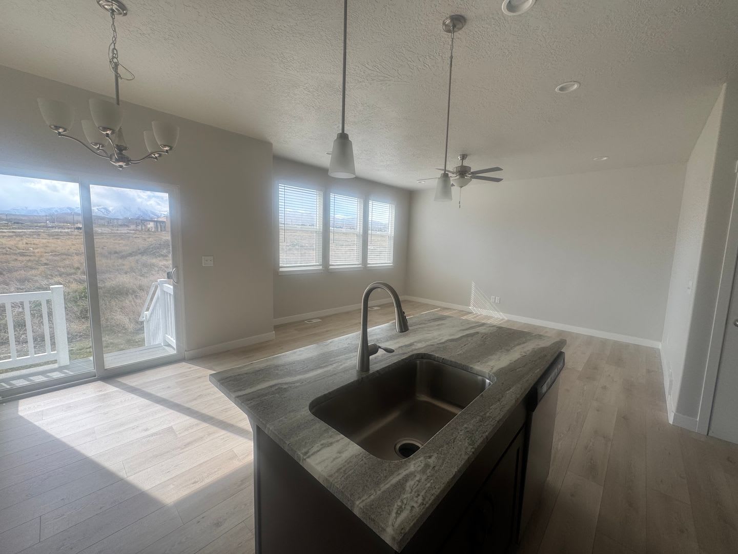 Beautiful Lehi Townhome for rent! – photo 5