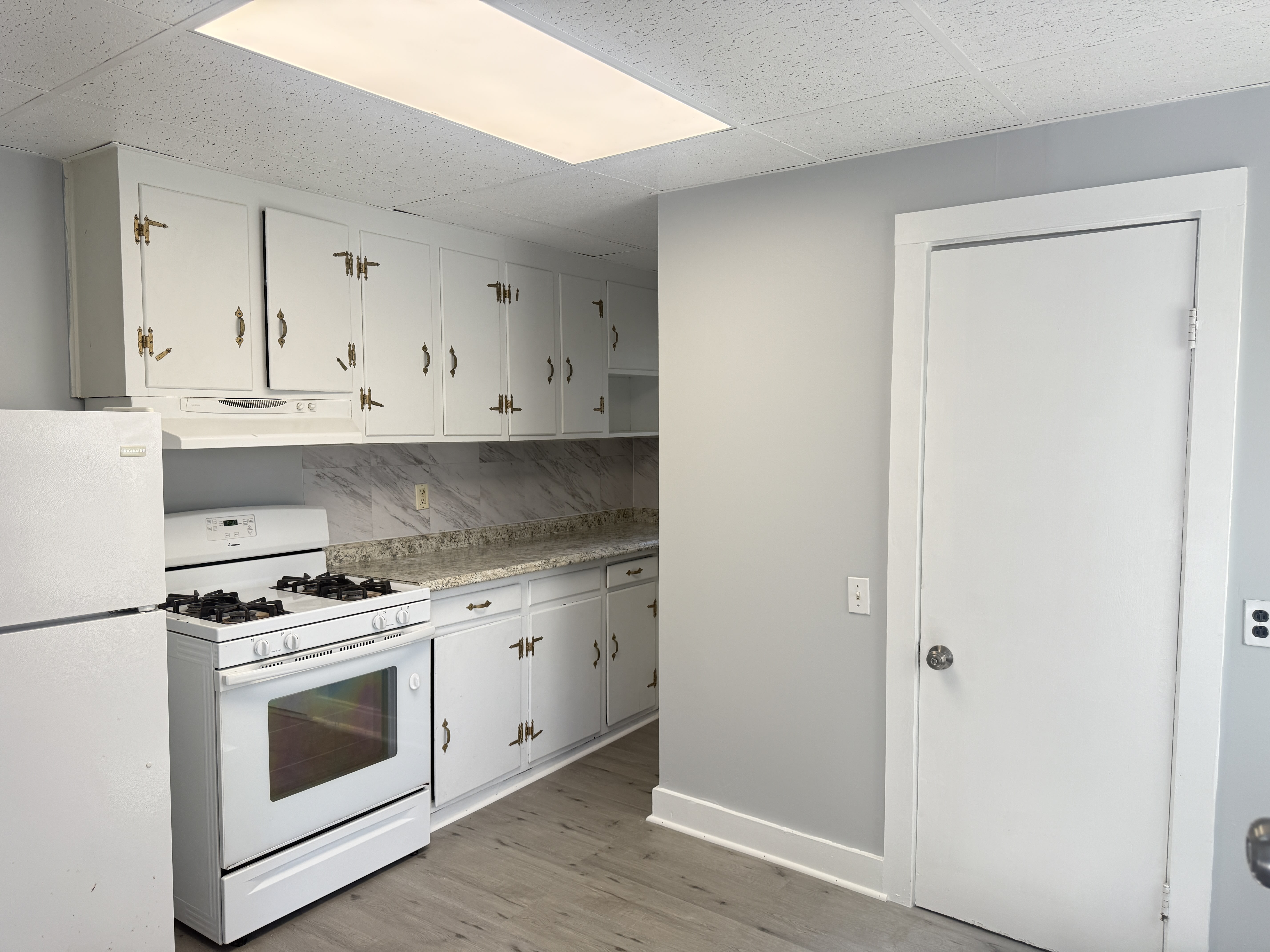 326 Granite St – photo 2