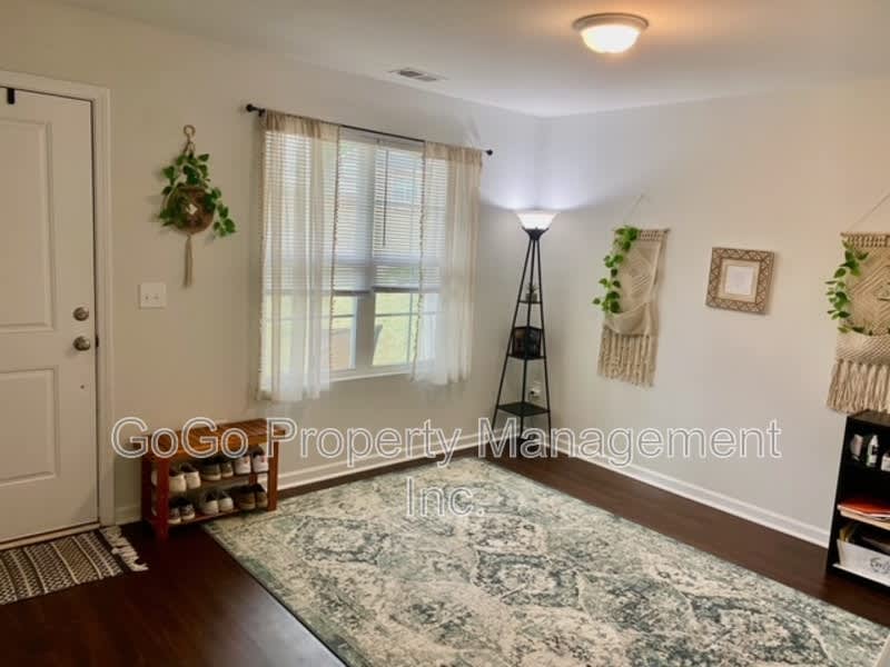 811 Millsgrove Court – photo 2
