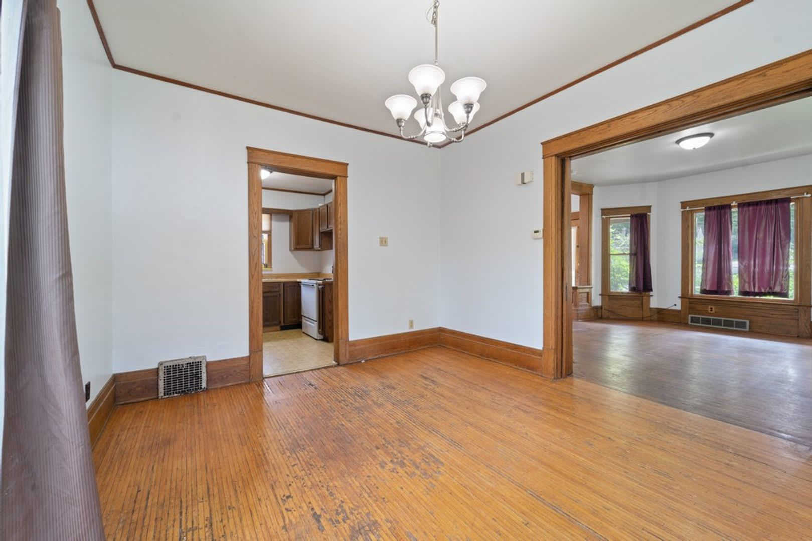 513 W 22nd St – photo 3