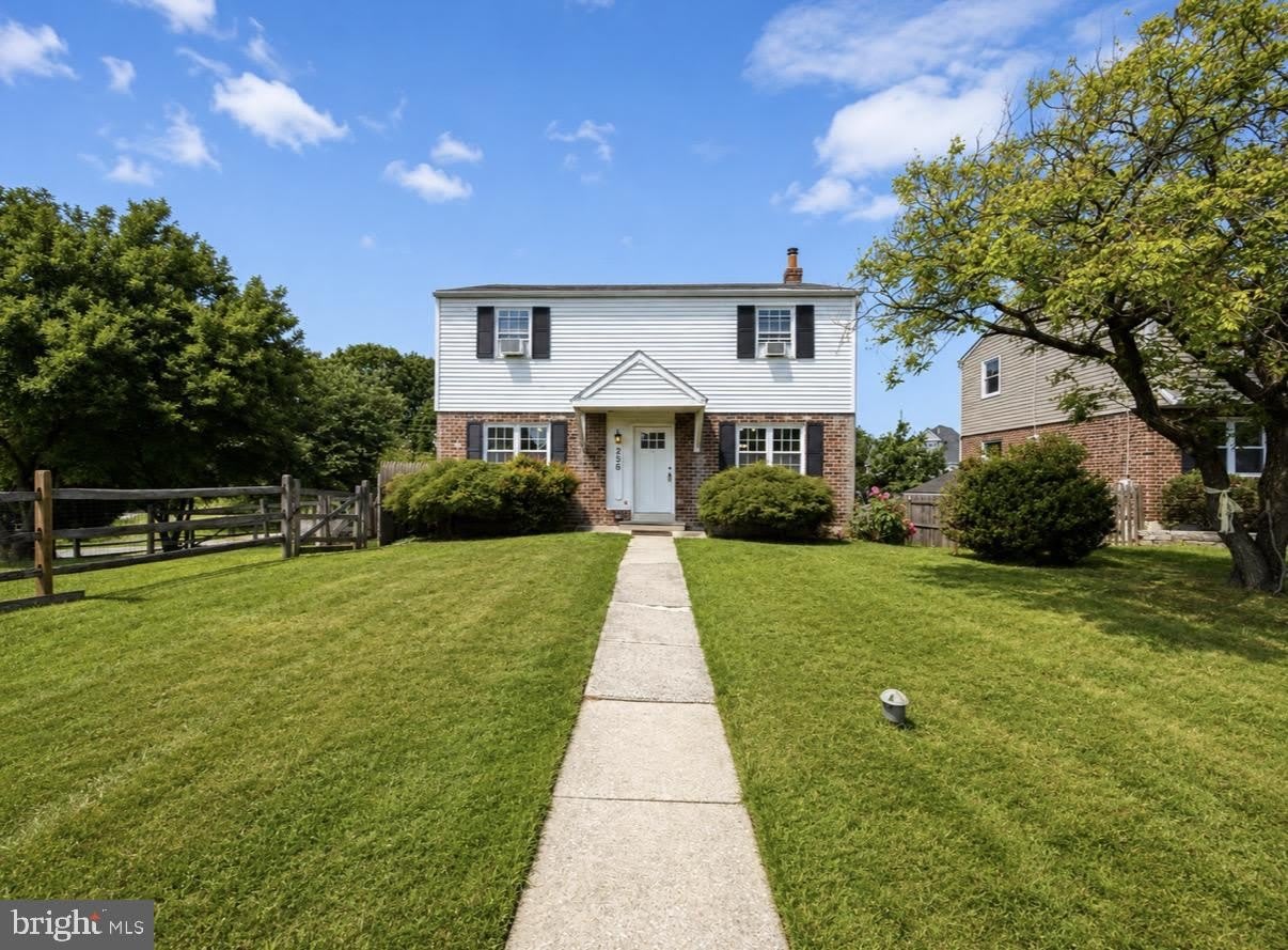 256 W BEIDLER Road – photo 1