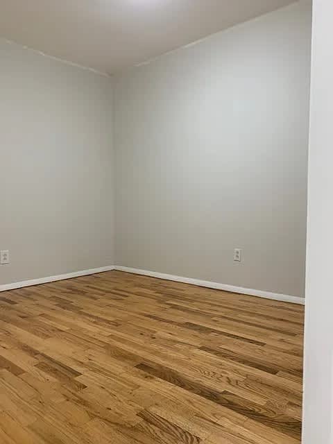 508 W 29th St – photo 2