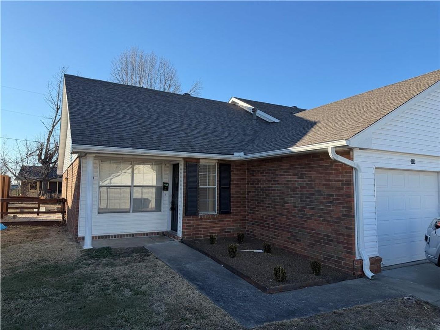 317 11Th – photo 1