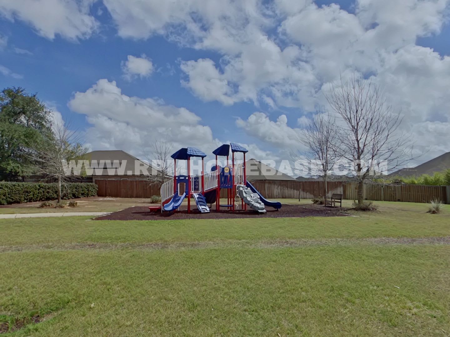 Spacious 4-Bedroom Home with Covered Porch in Redstone Commons, Crestview – photo 3