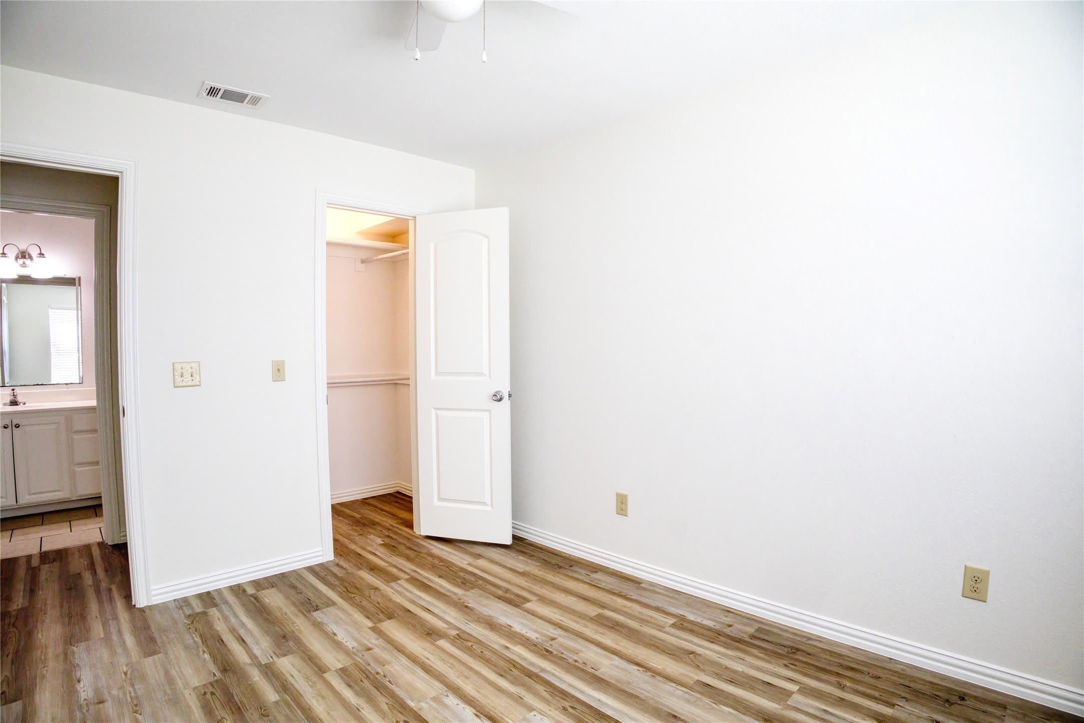 1708 S Waco Street – photo 5
