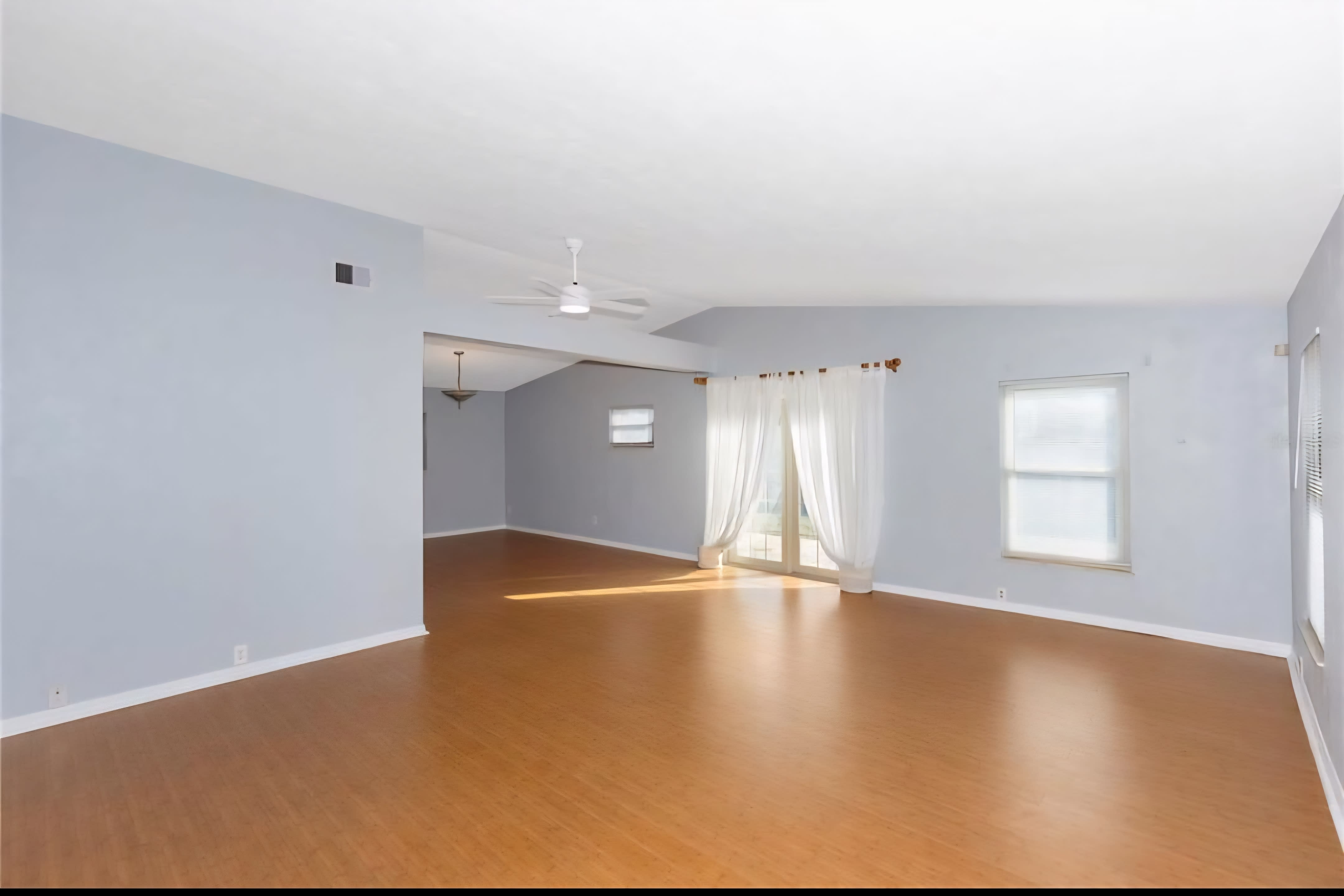 4431 Doris Drive – photo 3