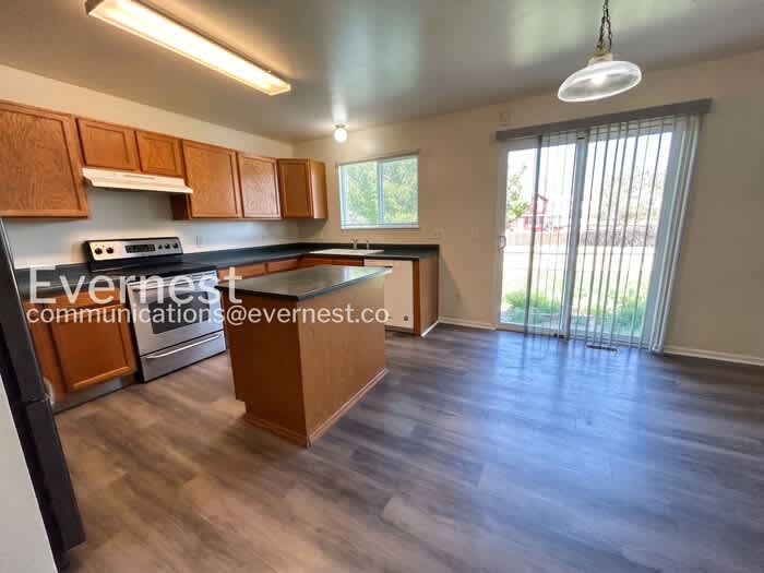 4512 Gunbarrel Drive – photo 5
