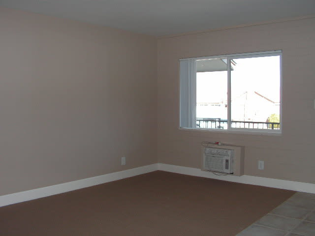 <b>One Bedroom Downstairs Southwest Reno Apartment<br><br> – photo 4