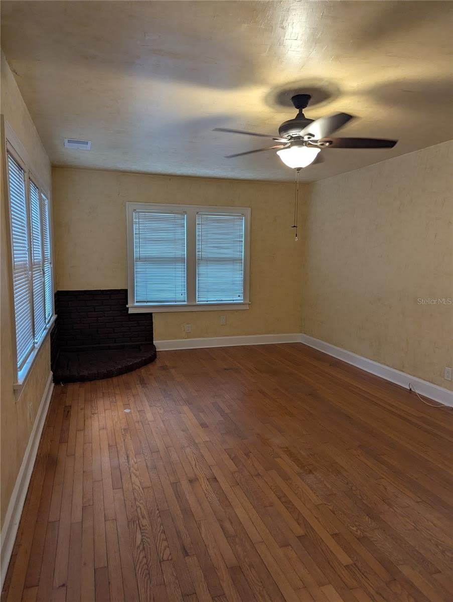 2251 7Th Avenue N – photo 2