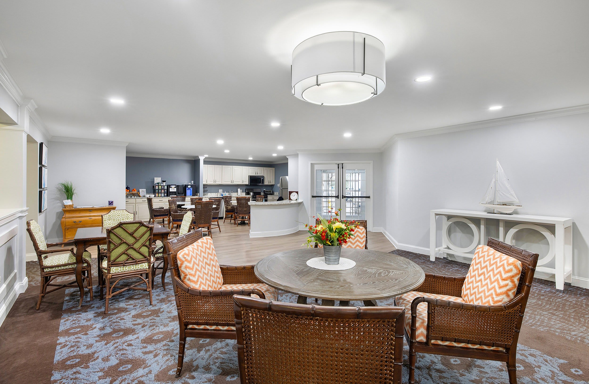 Senior Living – photo 2