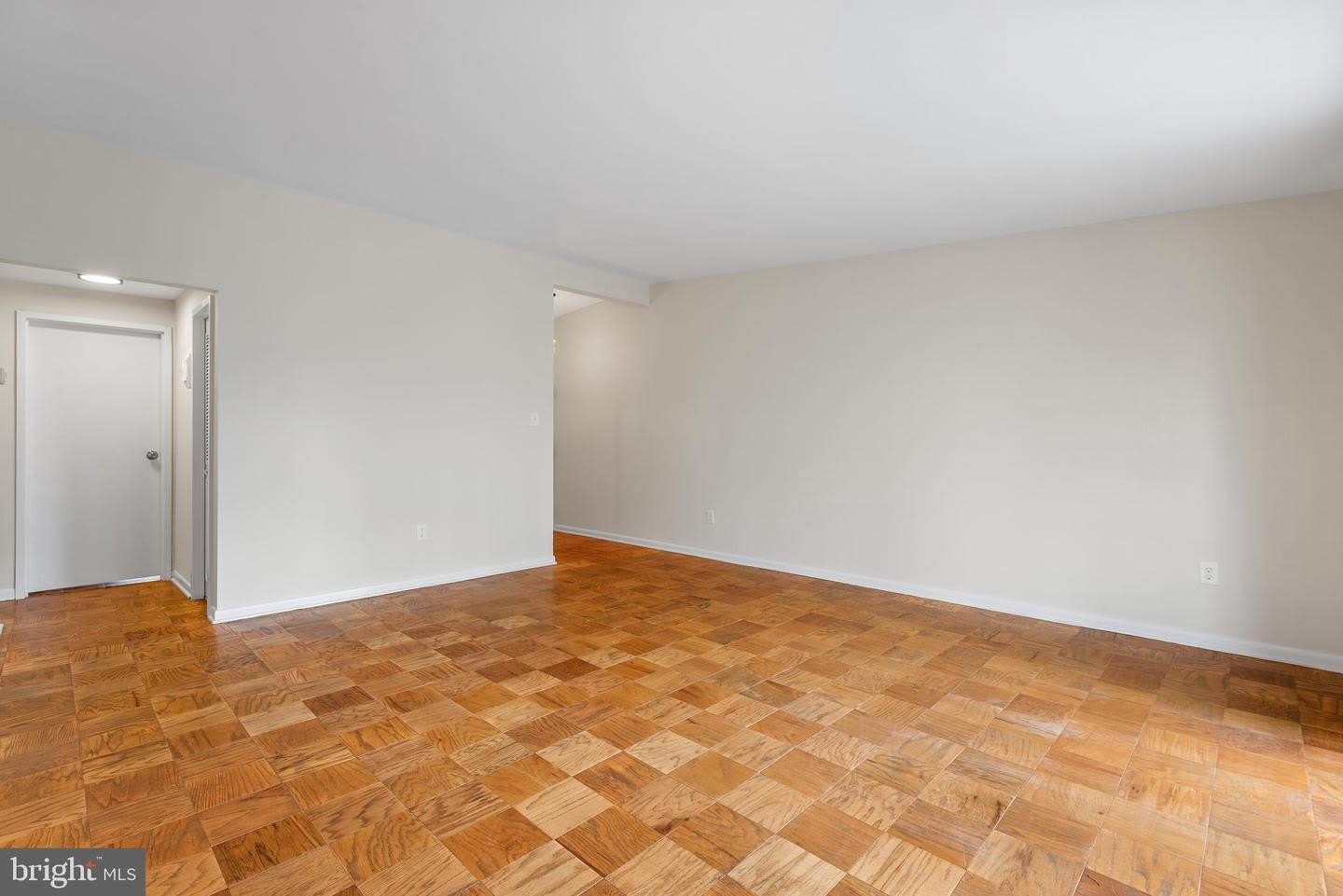 10428 ROCKVILLE PIKE #402 – photo 4