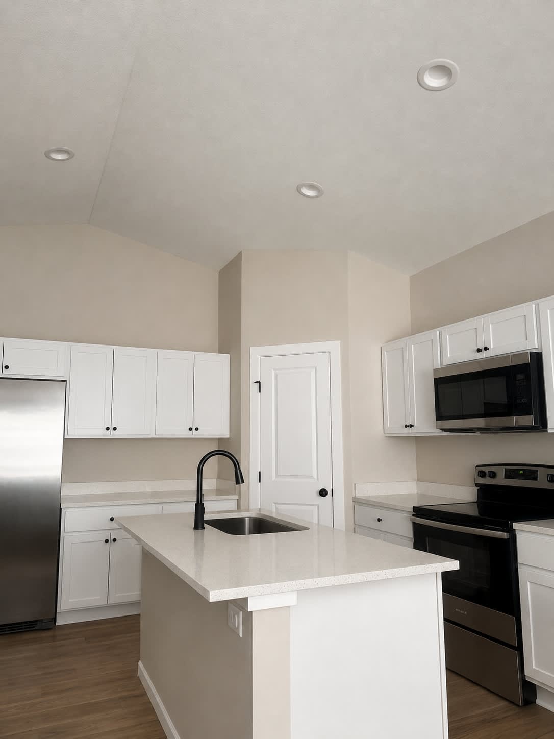 1778 East Decarsky Court – photo 3