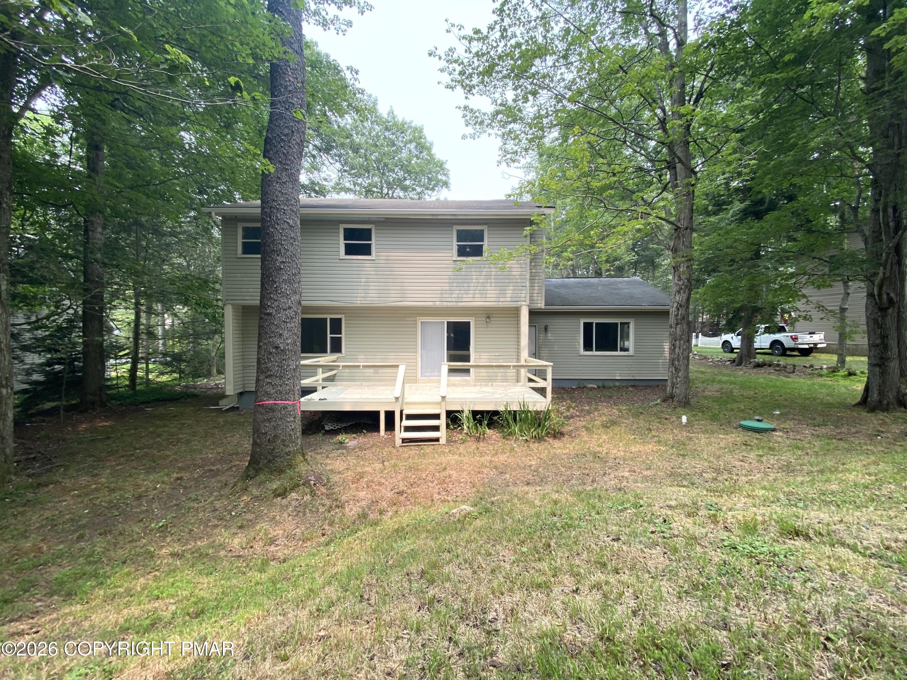 1087 Salamanca Drive – photo 2
