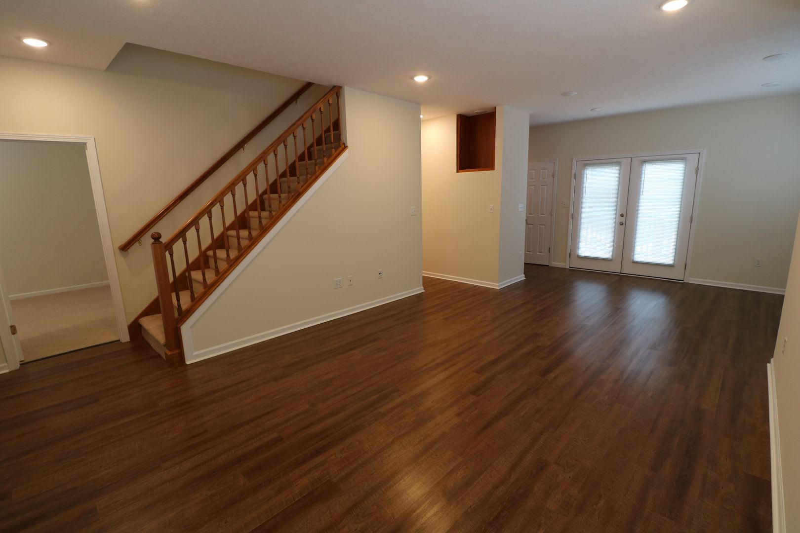 First month's RENT FREE! 3 Bedroom 3 Bath House Next to Campus – photo 3